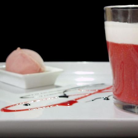 Hotel Restaurant Tivoli - Basel Airport Huningue Eksteriør billede