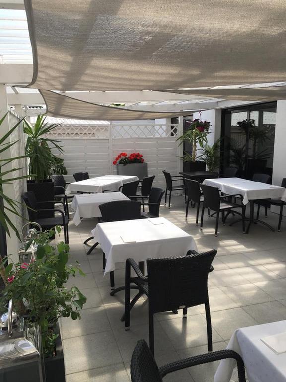 Hotel Restaurant Tivoli - Basel Airport Huningue Eksteriør billede