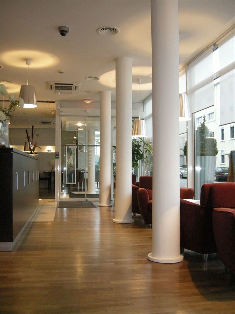 Hotel Restaurant Tivoli - Basel Airport Huningue Eksteriør billede